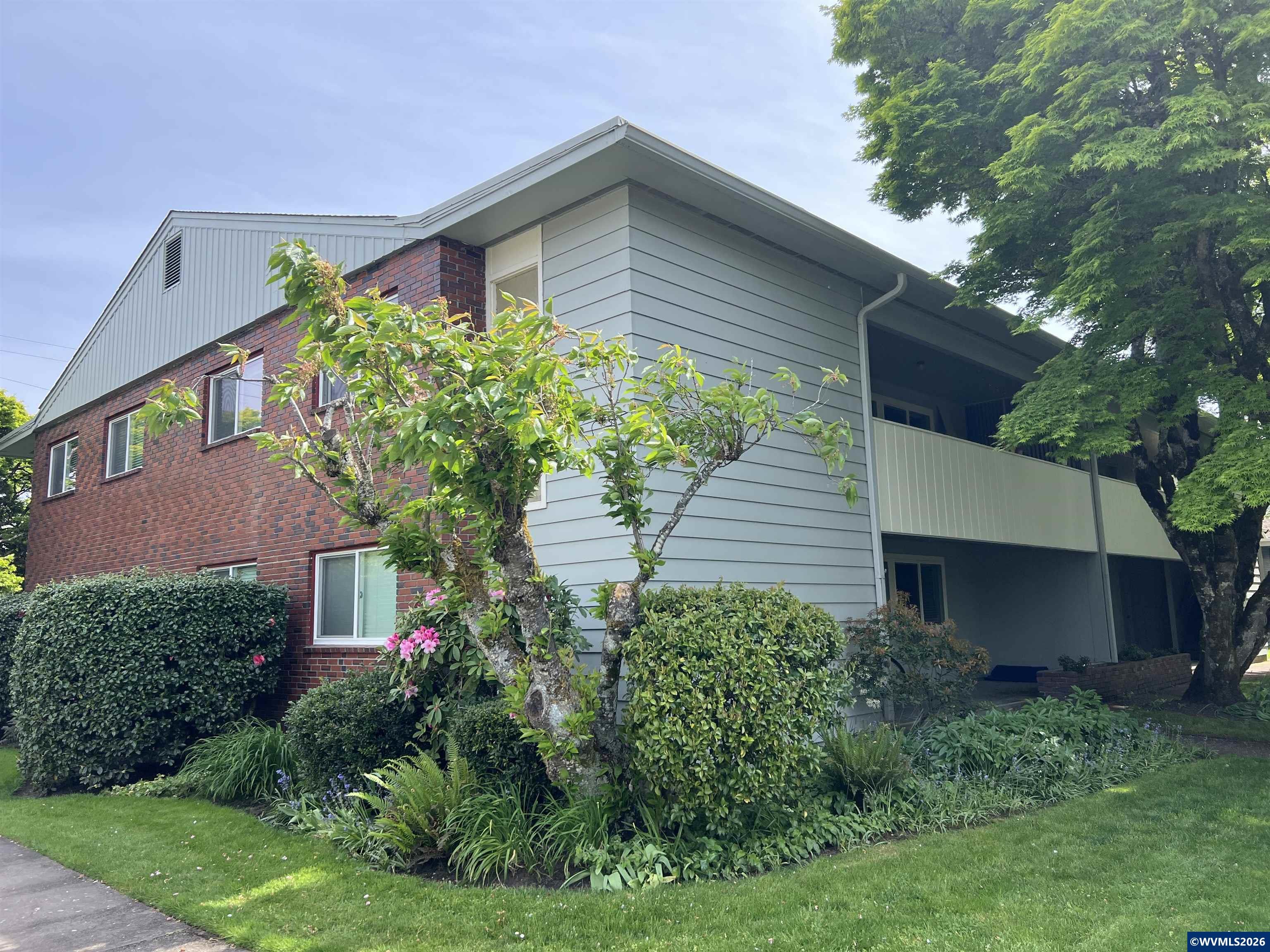 411 Southwest 5th Street Corvallis, OR 97333 - Photo 2 of 18