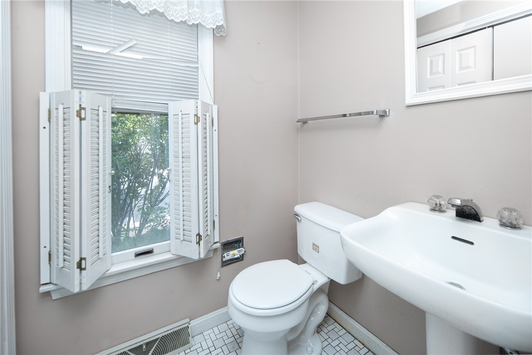 161 West Shore Road, Unit C5 Warwick, RI 02889 - Photo 10 of 25