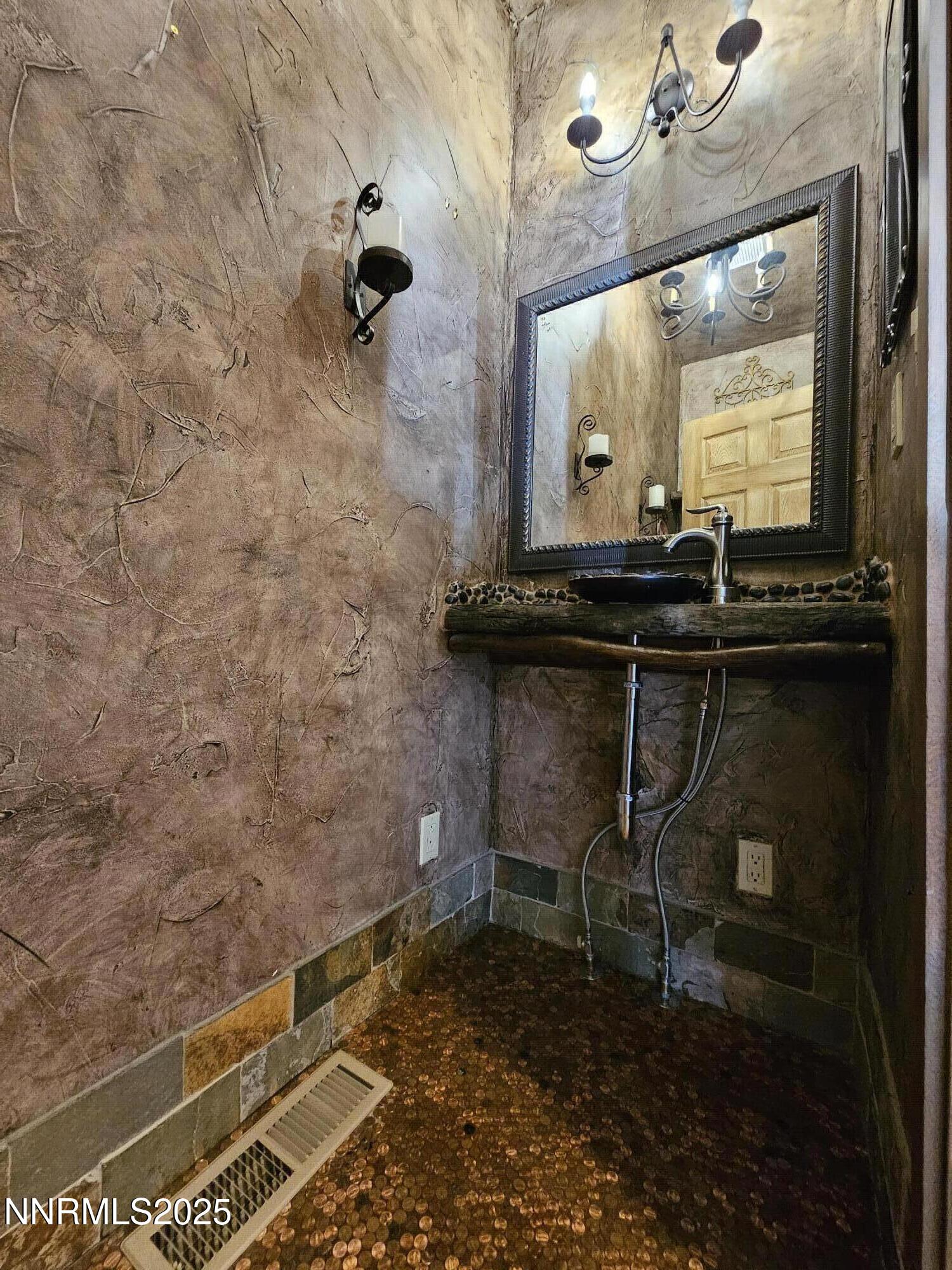 16700 Mt Rose Highway Reno, NV 89511 - Photo 16 of 50 a bathroom with a shower