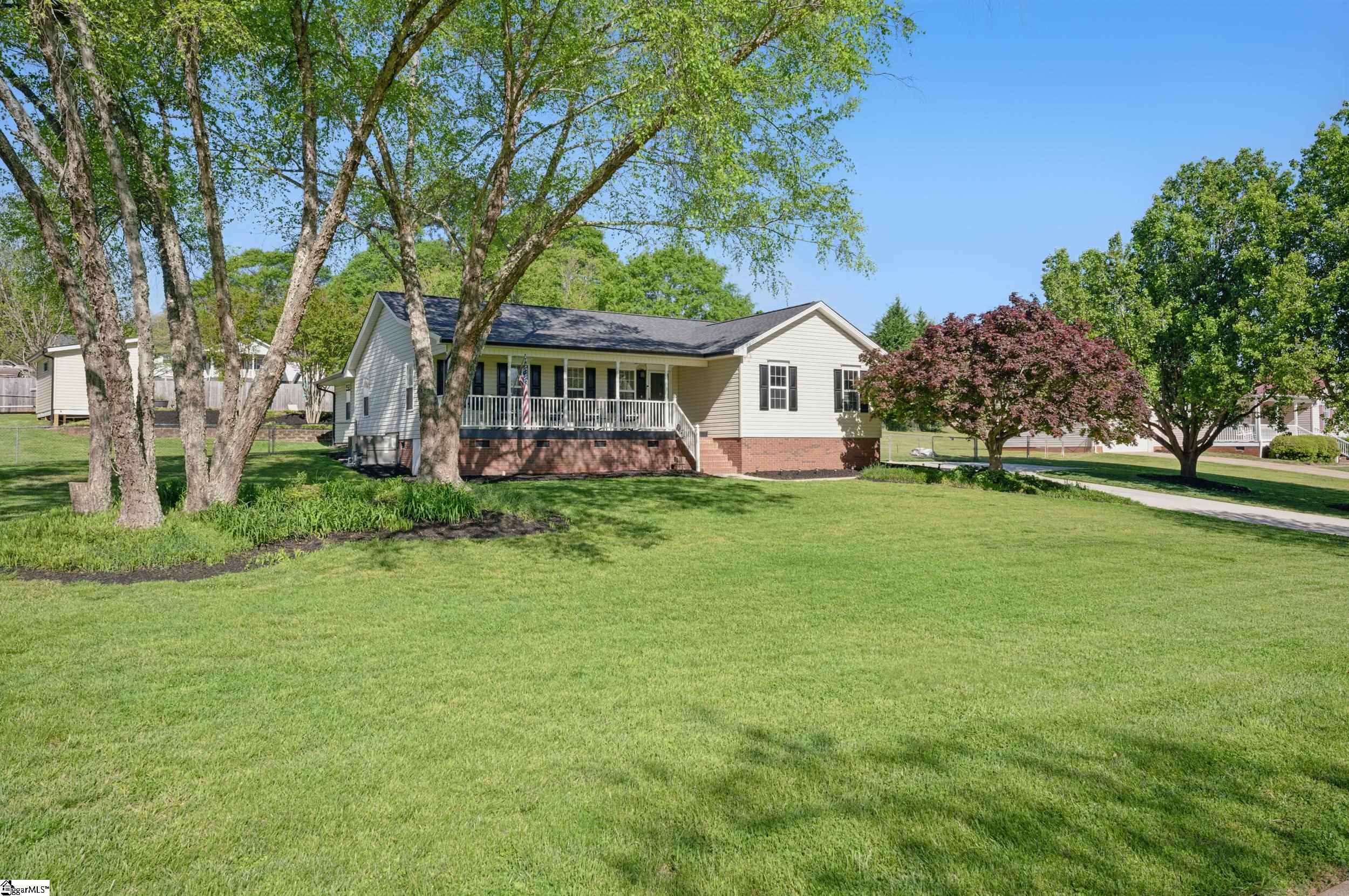 210 Emory Drive Easley, SC 29640 - Photo 2 of 32