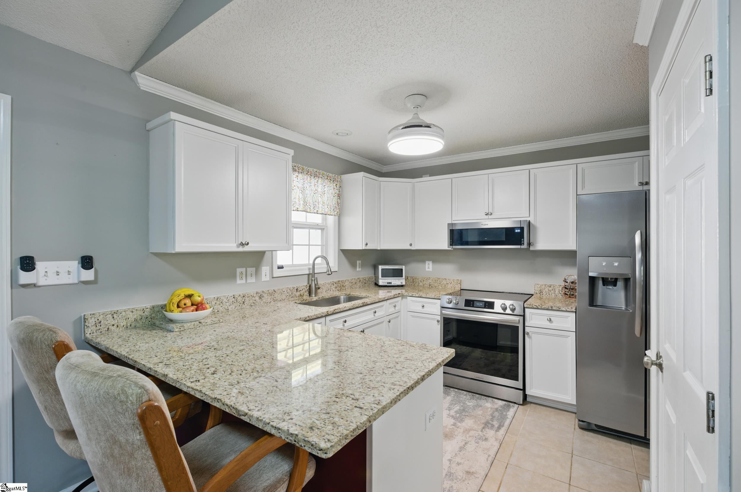 210 Emory Drive Easley, SC 29640 - Photo 8 of 32