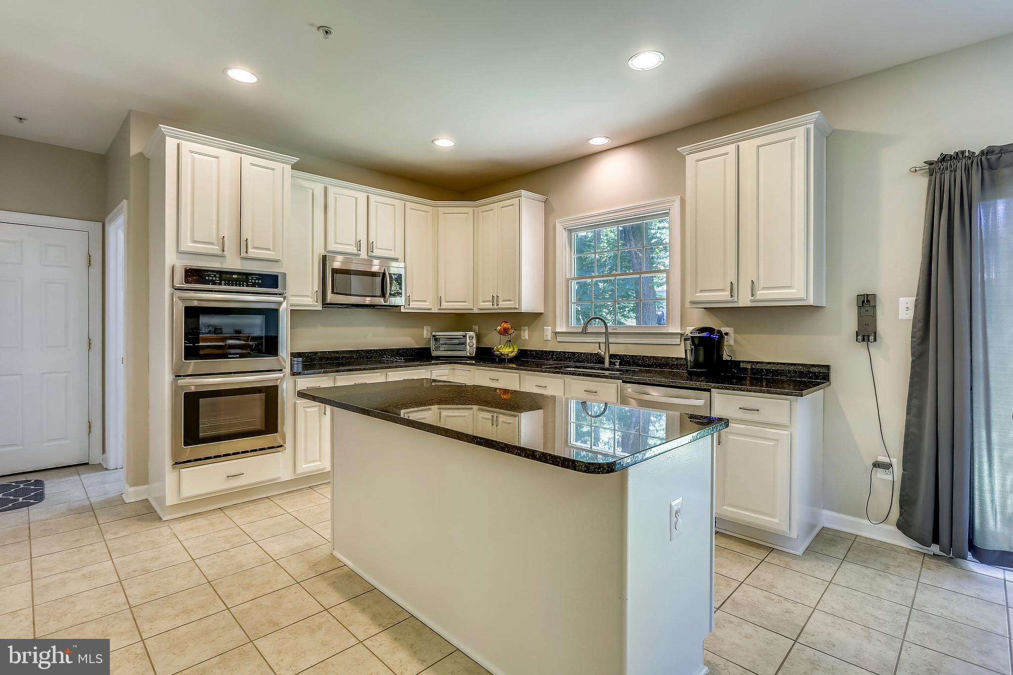 4225 Bartholows Road Mount Airy, MD 21771 - Photo 19 of 61 Kitchen with Stainless Appliances and Large Island
