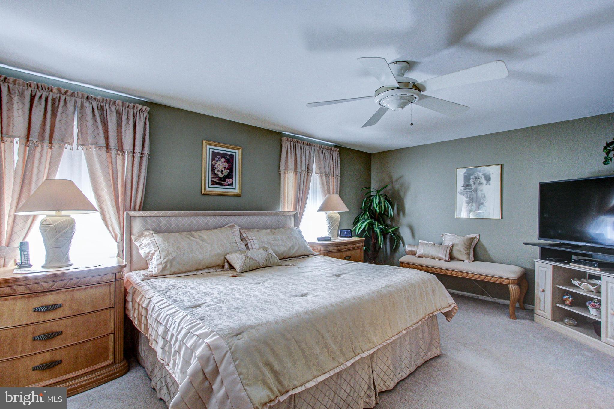 12342 Wyndom Road Philadelphia, PA 19154 - Photo 22 of 43 Gallery Image 22