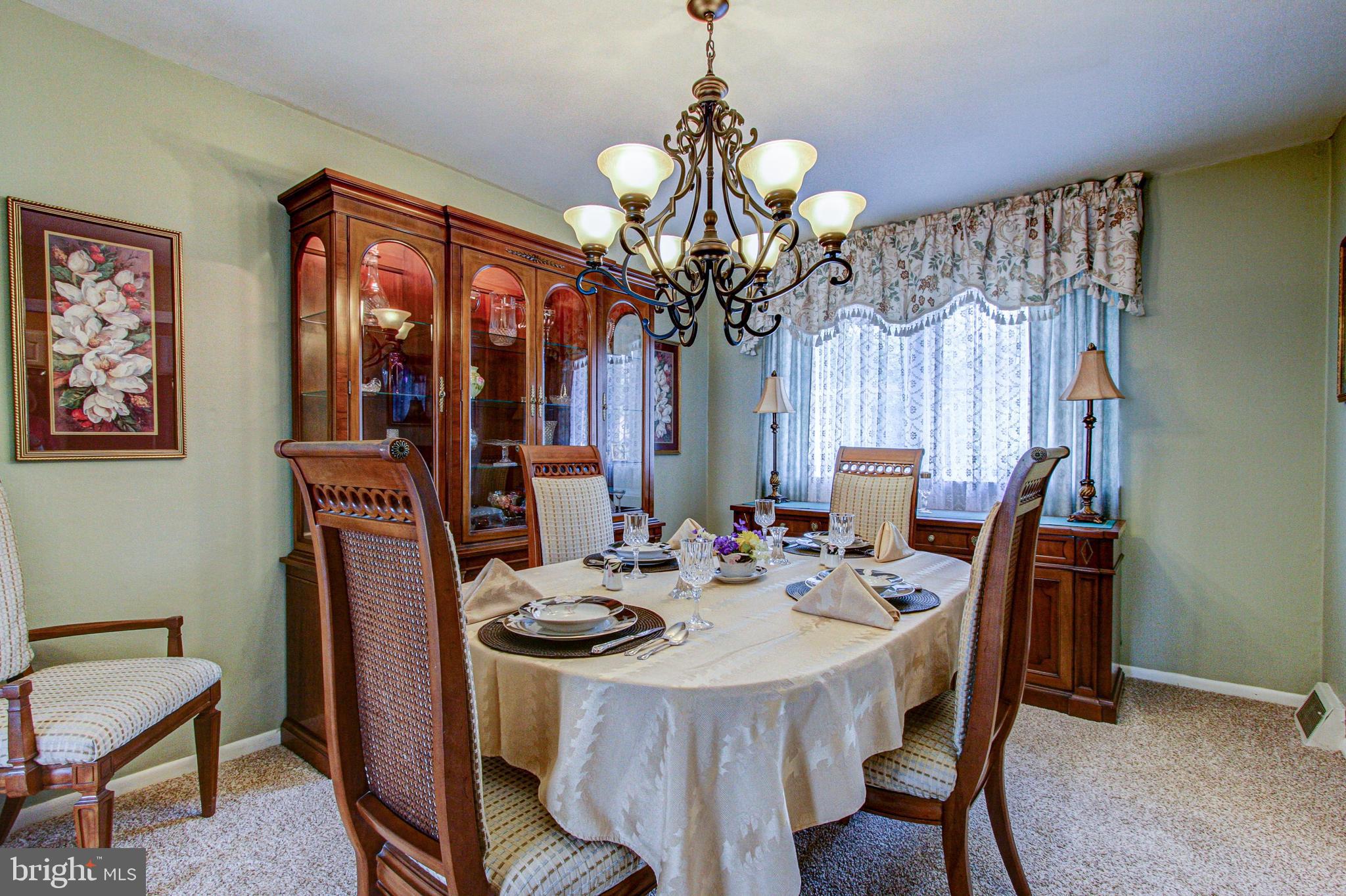 12342 Wyndom Road Philadelphia, PA 19154 - Photo 10 of 43 Gallery Image 10