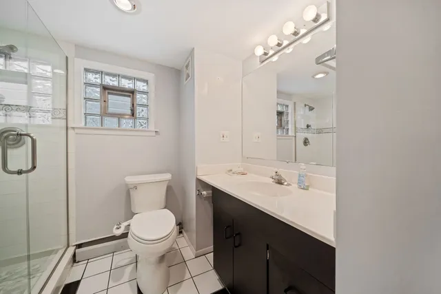 $485,000 | 5724 West Leland Avenue, Chicago, IL 60630