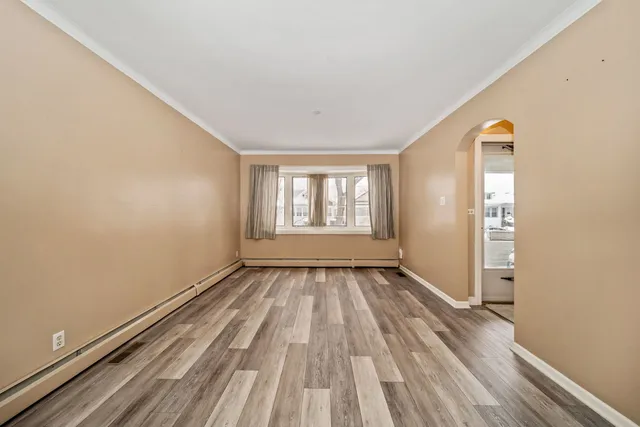 $485,000 | 5724 West Leland Avenue, Chicago, IL 60630