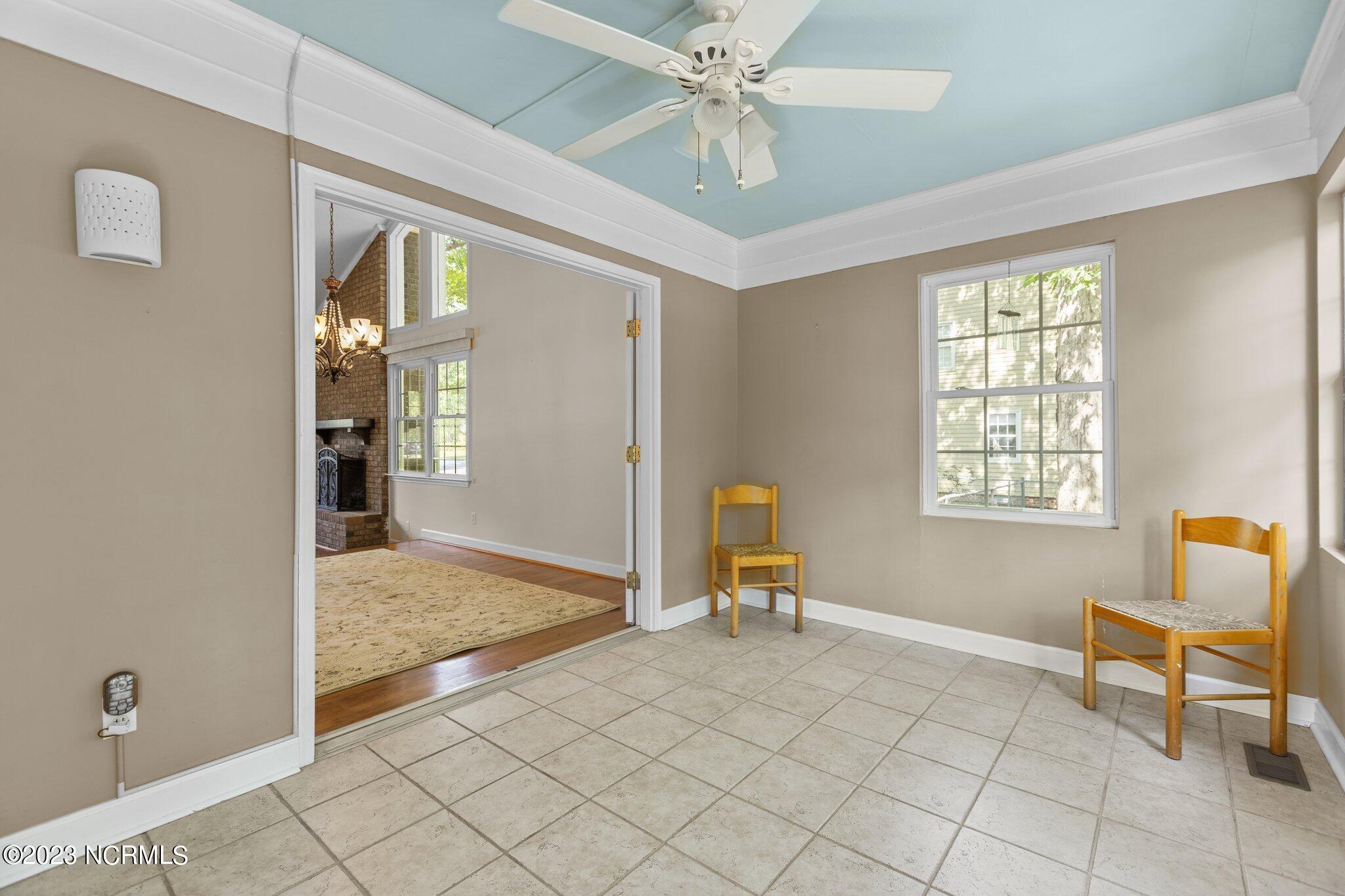 109 Alderson Road Washington, NC 27889 - Photo 29 of 49 Sunroom View 2