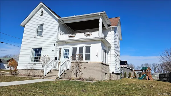$239,900 | 49 State Street, Royalton, NY 14105
