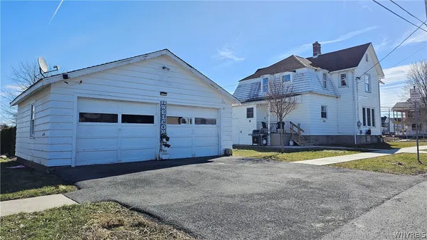 $239,900 | 49 State Street, Royalton, NY 14105