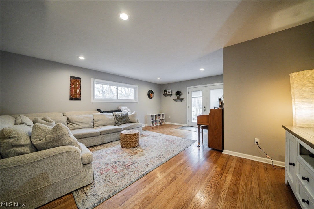 2130 Marshfield Road Cleveland, OH 44124 - Photo 2 of 35