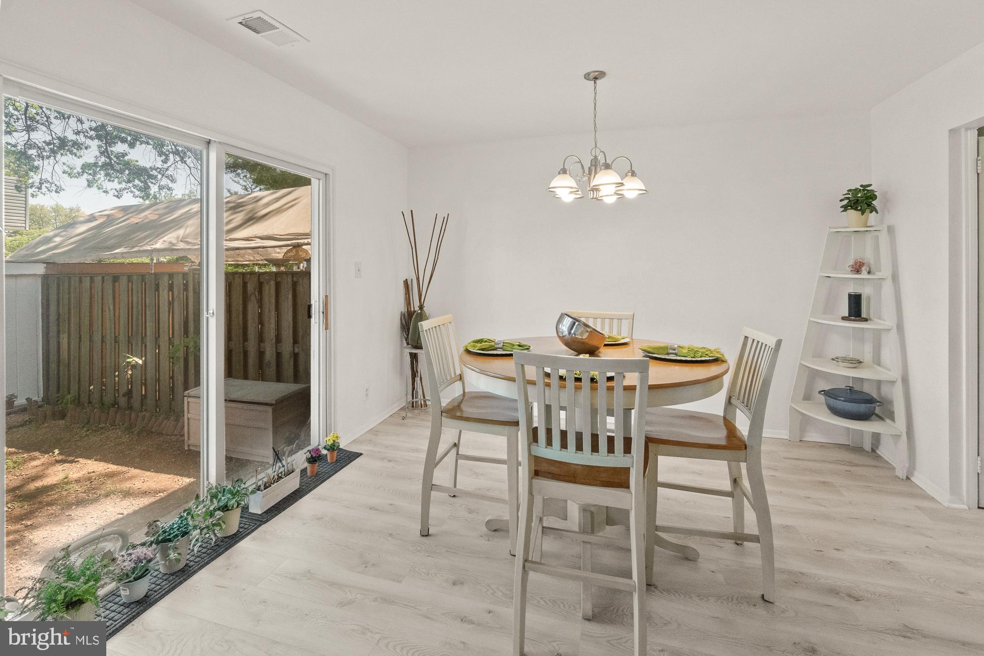 17478 Hoskinson Road Poolesville, MD 20837 - Photo 21 of 51 Dining room is bright and sunny