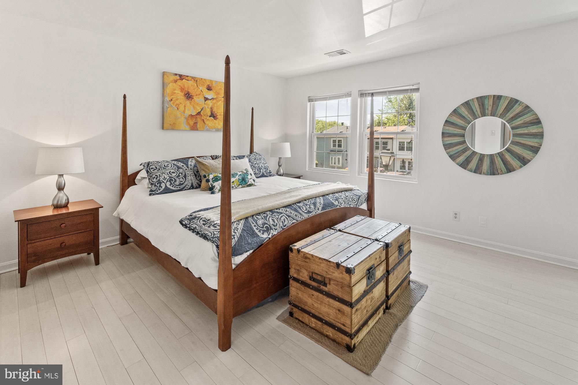 17478 Hoskinson Road Poolesville, MD 20837 - Photo 30 of 51 Large, large, large primary bedroom!