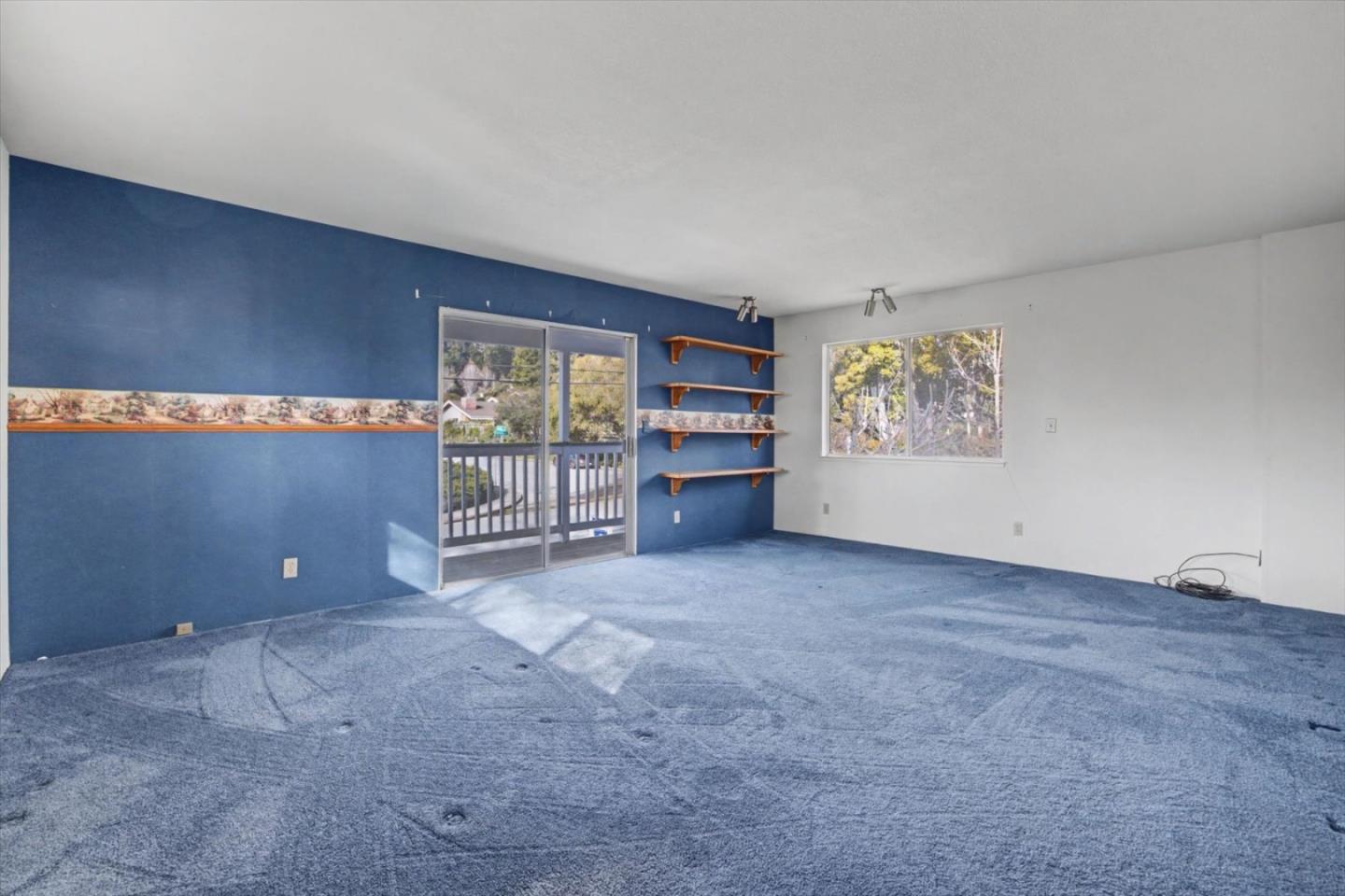 416 Spring Street Santa Cruz, CA 95060 - Photo 16 of 28 an empty room with windows