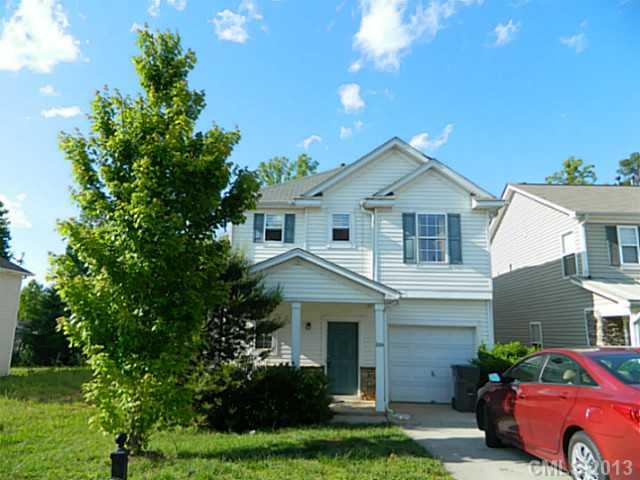 6014 Raisin Tree Lane Charlotte, NC 28215 - Photo 1 of 9 Gallery Image 1