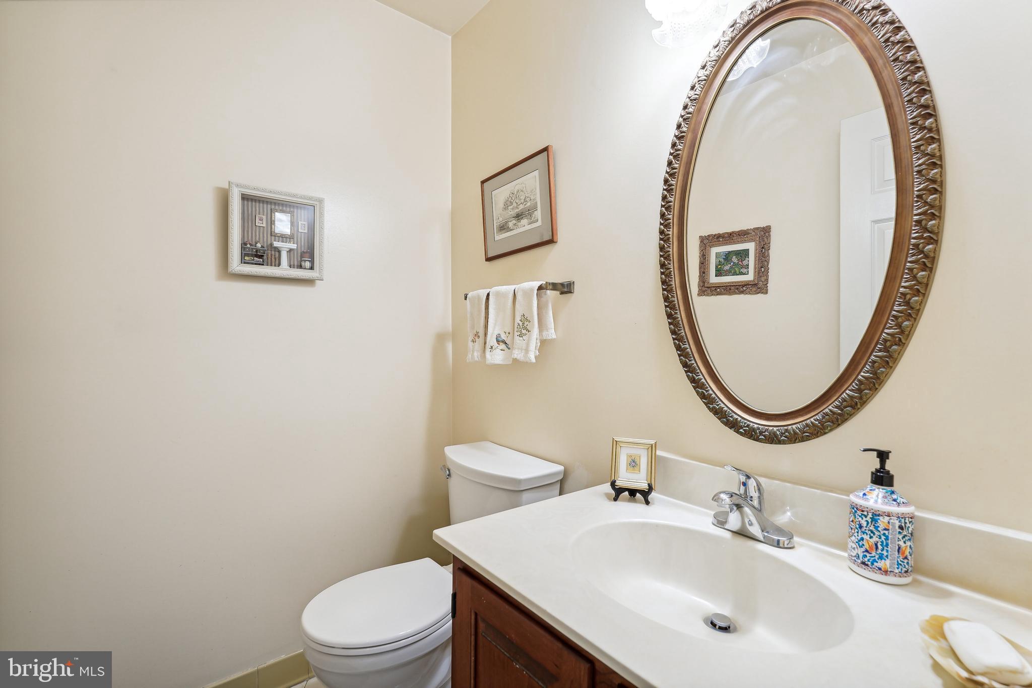 1239 Colonial Road McLean, VA 22101 - Photo 11 of 28