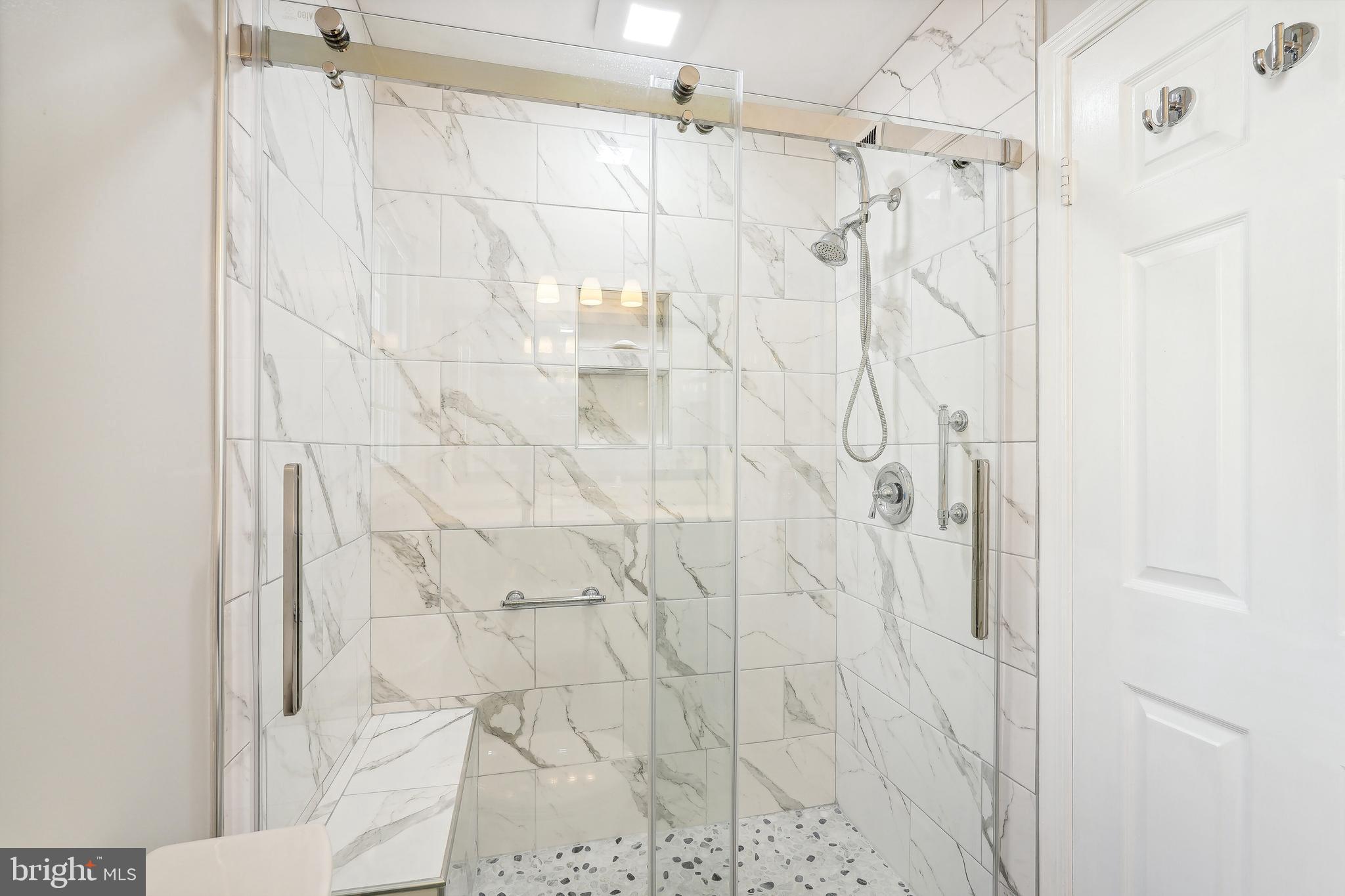 1239 Colonial Road McLean, VA 22101 - Photo 15 of 28