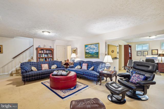 $1,185,000 | 1239 Colonial Road, McLean, VA 22101