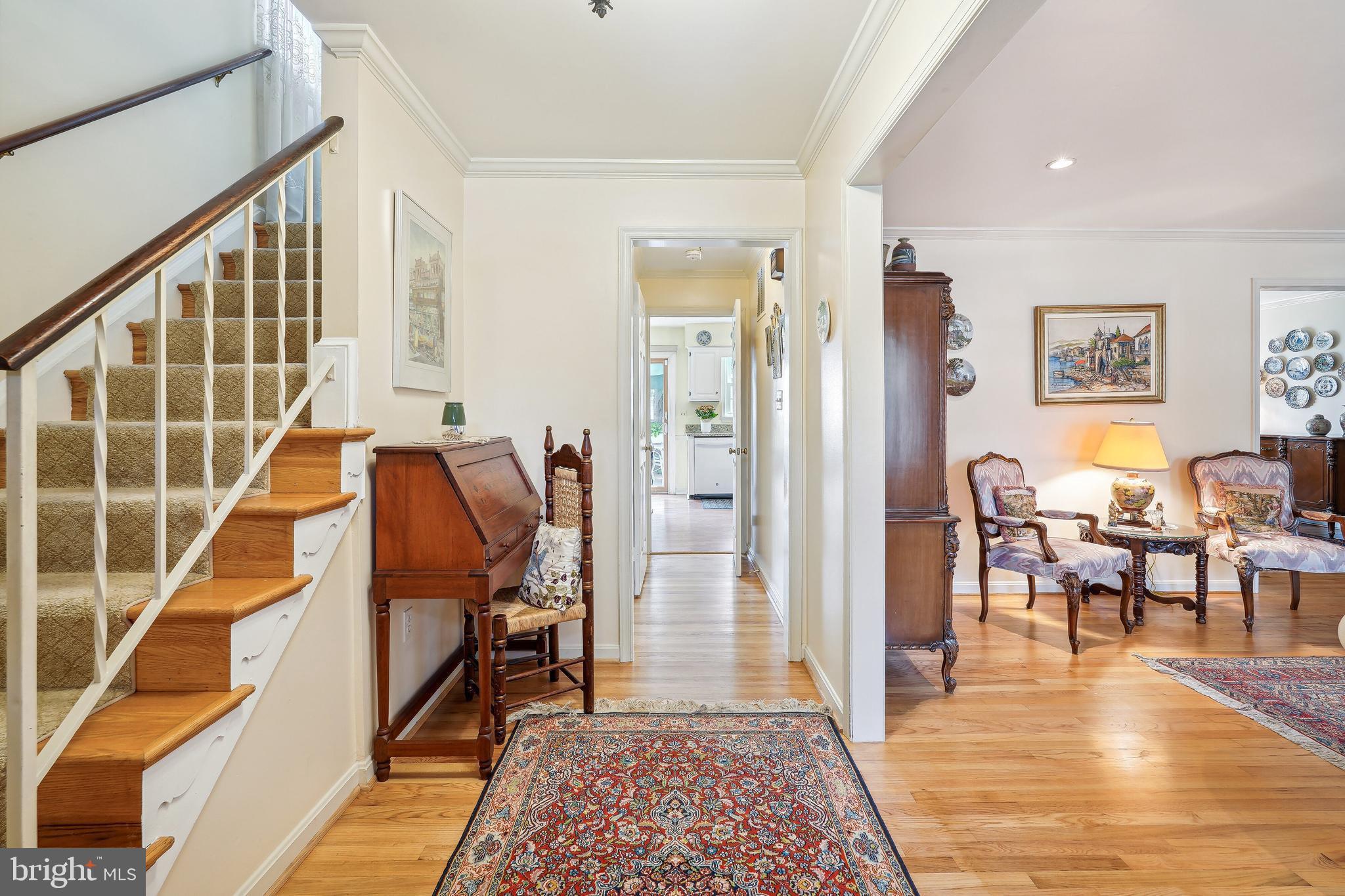 1239 Colonial Road McLean, VA 22101 - Photo 3 of 28