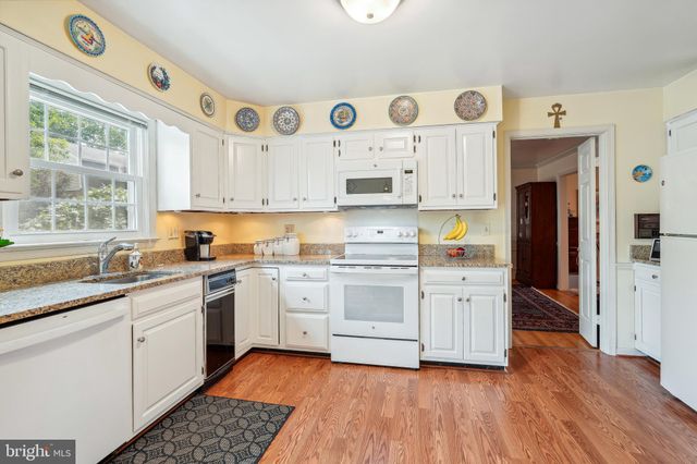 $1,185,000 | 1239 Colonial Road, McLean, VA 22101