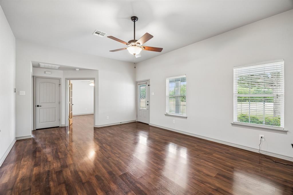 3111 North Walnut Grove Road Midlothian, TX 76065 - Photo 9 of 20