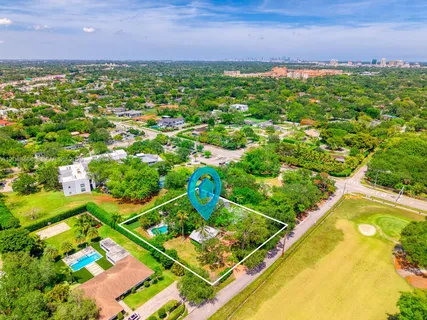 $2,500,000 | 9737 Southwest 98th Street, Miami, FL 33176
