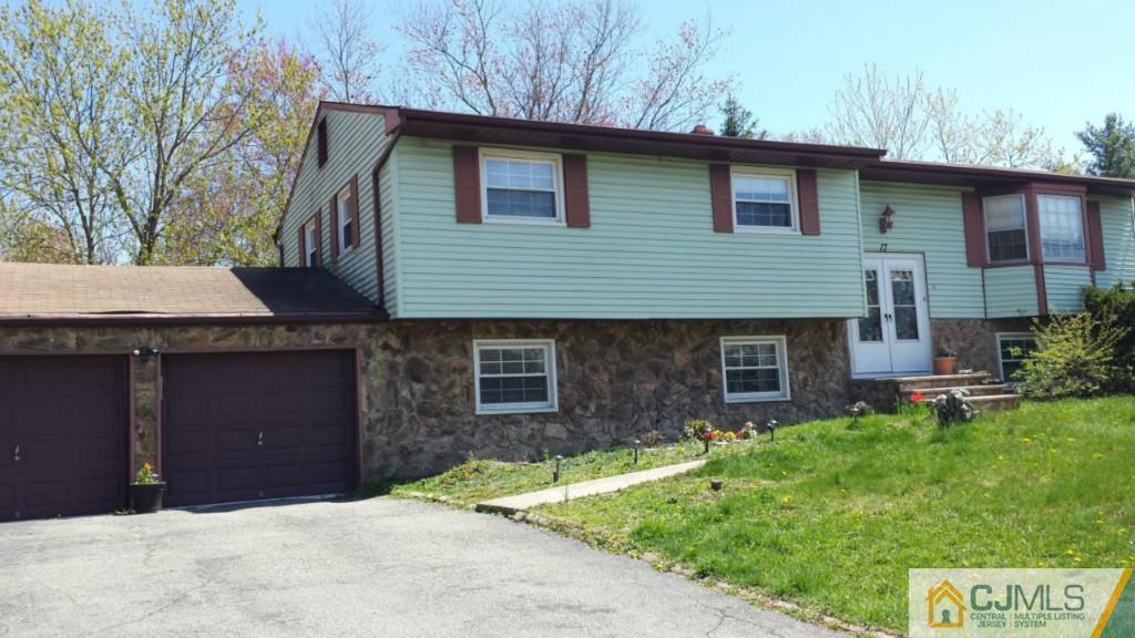 17 University Road East Brunswick, NJ 08816 - Photo 1 of 24 Gallery Image 1