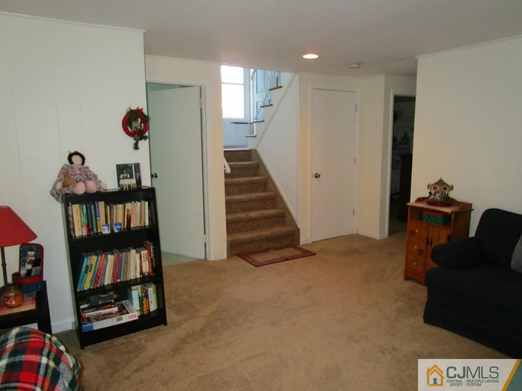 17 University Road East Brunswick, NJ 08816 - Photo 18 of 24 Gallery Image 18