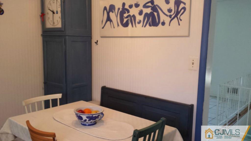 17 University Road East Brunswick, NJ 08816 - Photo 6 of 24 Gallery Image 6