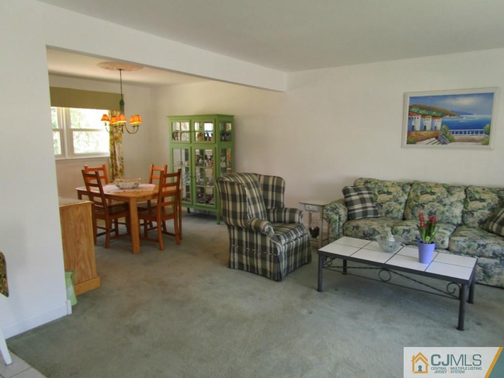 17 University Road East Brunswick, NJ 08816 - Photo 10 of 24 Gallery Image 10
