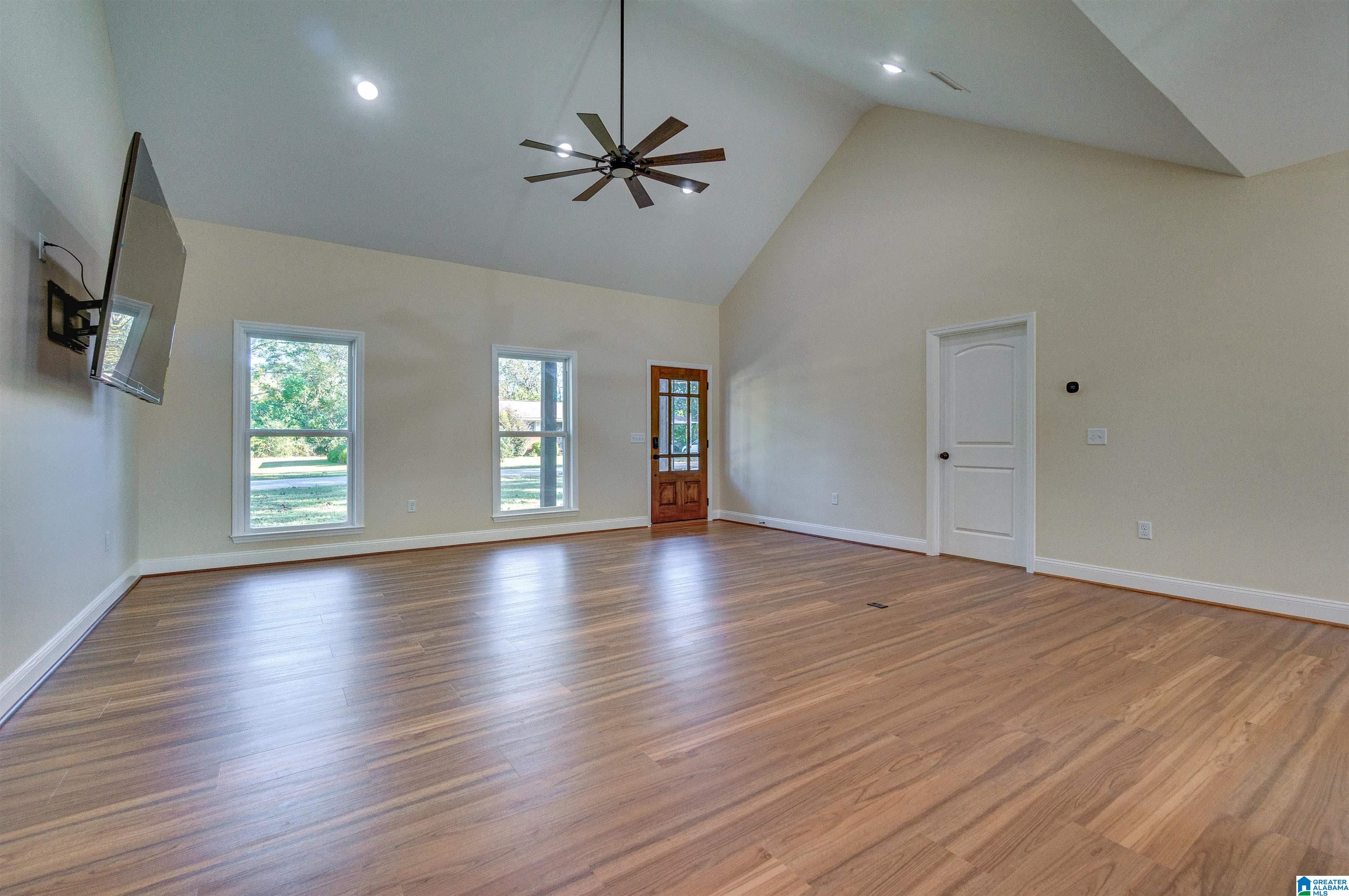 105 Barker Street Clanton, AL 35045 - Photo 11 of 61