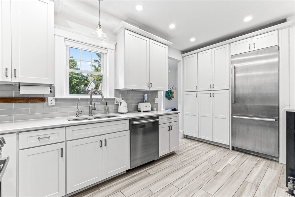 298 Weston Road Wellesley, MA 02482 - Photo 9 of 29