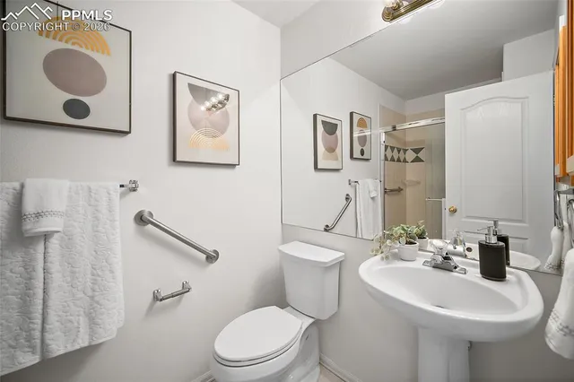 $299,999 | 4401 Windmill Creek Way, Colorado Springs, CO 80911