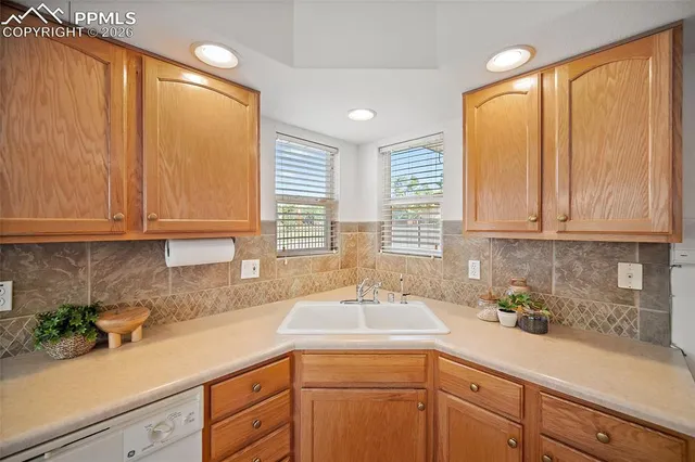 $299,999 | 4401 Windmill Creek Way, Colorado Springs, CO 80911