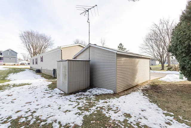 $129,900 | 623 South Jackson Street, Cuba City, WI 53807