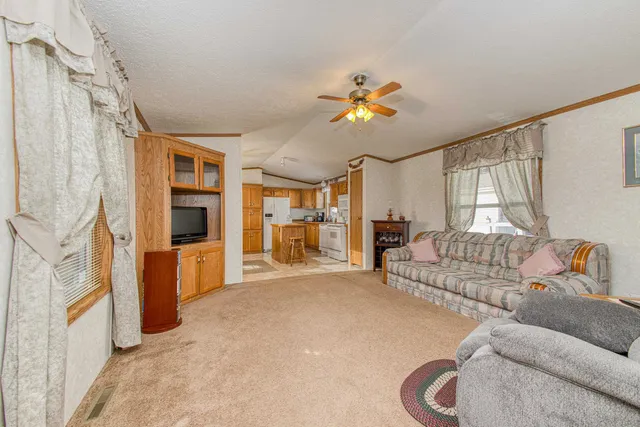 $129,900 | 623 South Jackson Street, Cuba City, WI 53807