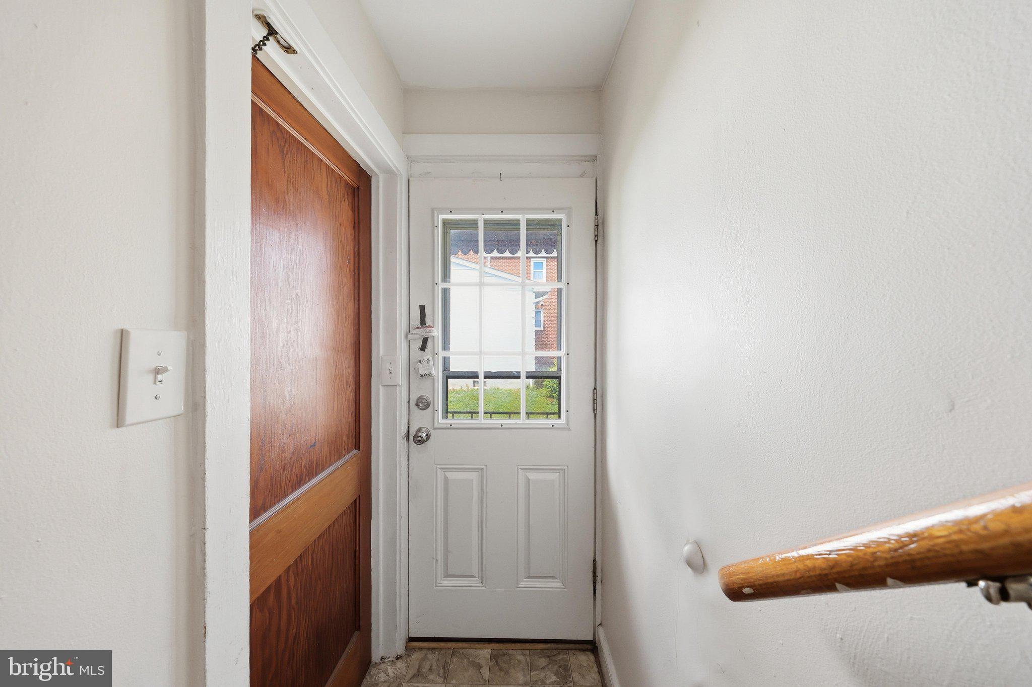 624 Military Road Frederick, MD 21702 - Photo 29 of 53 Suite B- Foyer