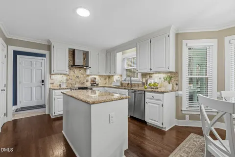 $919,500 | 101 Loch Haven Lane, Cary, NC 27518