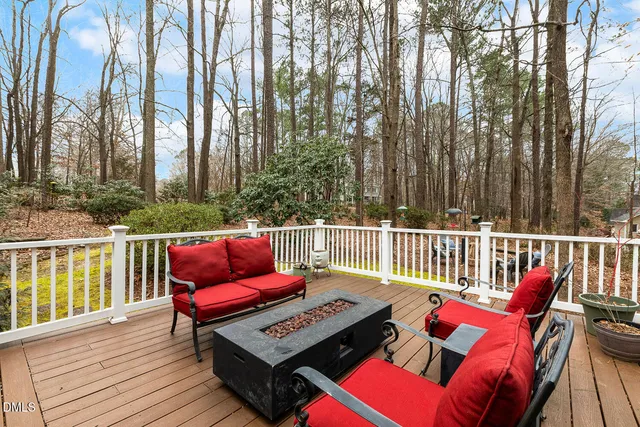 $919,500 | 101 Loch Haven Lane, Cary, NC 27518