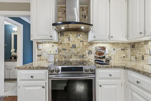 $919,500 | 101 Loch Haven Lane, Cary, NC 27518