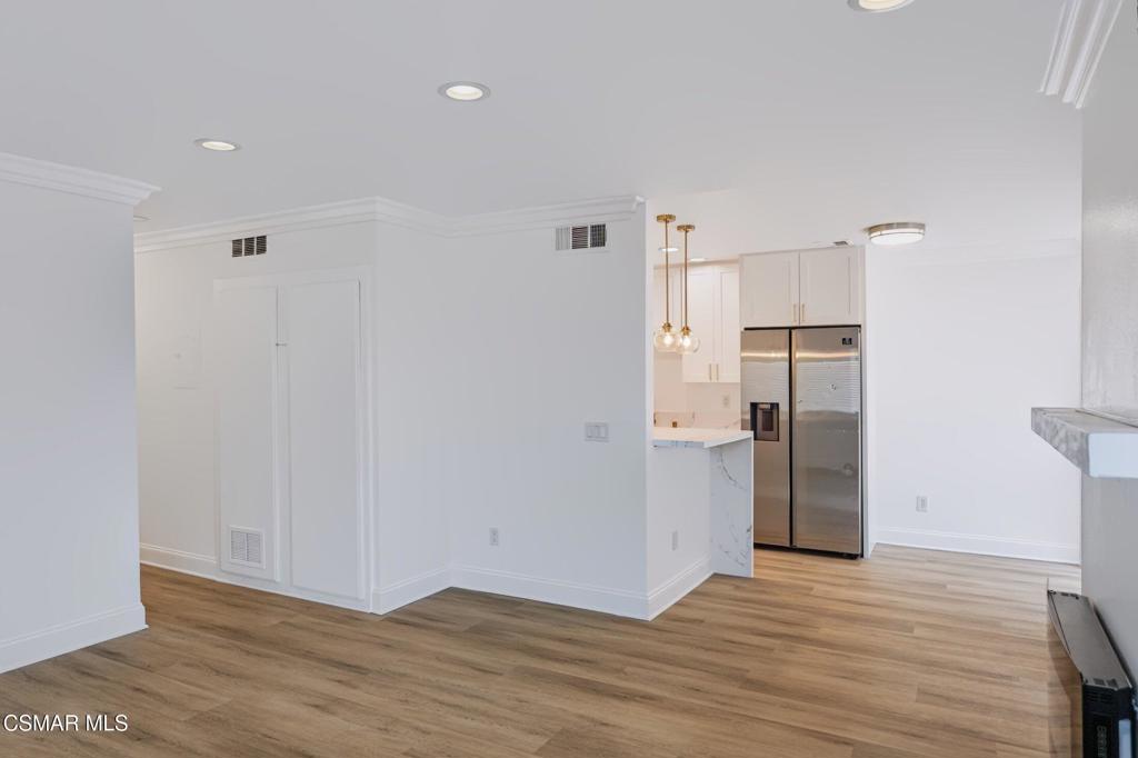 510 Spring Road, Unit 120 Moorpark, CA 93021 - Photo 5 of 49 005_images_0005_506