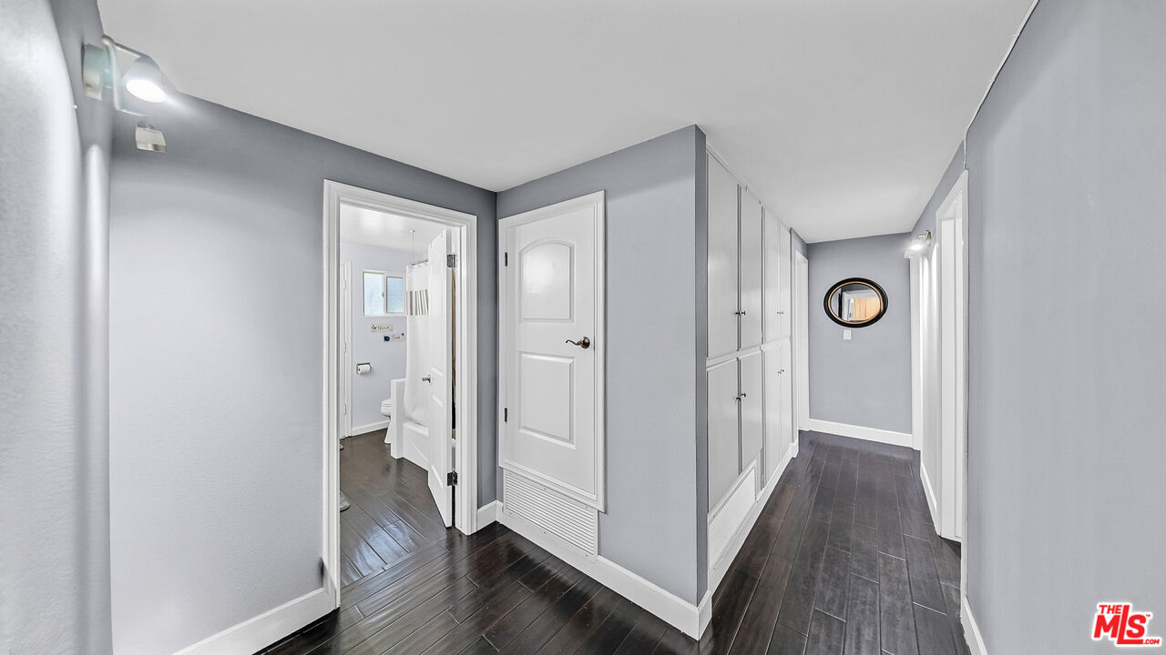 10939 Yolanda Avenue Porter Ranch, CA 91326 - Photo 15 of 42 Gallery Image 15
