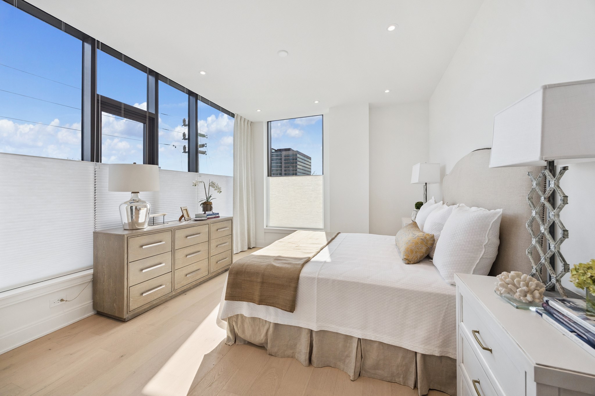 2323 West Main Street, Unit 305 Houston, TX 77098 - Photo 6 of 17 Sunny space by day, easy to sleep by night with shades and drapery ready to go!