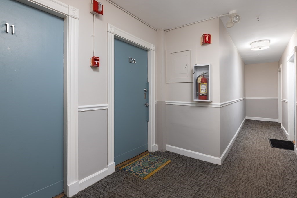 527-529 Beacon Street Boston, MA 02215 - Photo 4 of 7