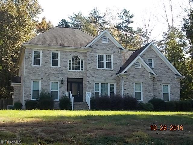 1902 Ridge Oaks Court Oak Ridge, NC 27310 - Photo 2 of 19