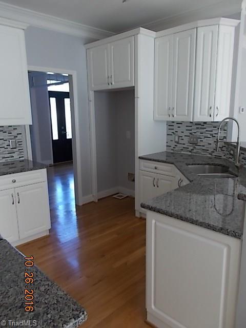 1902 Ridge Oaks Court Oak Ridge, NC 27310 - Photo 11 of 19