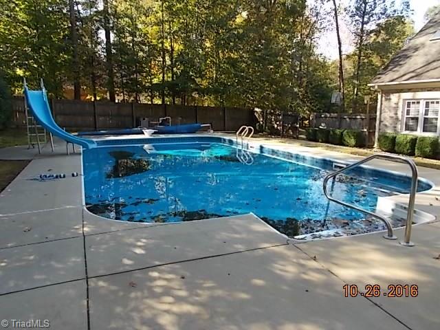 1902 Ridge Oaks Court Oak Ridge, NC 27310 - Photo 3 of 19