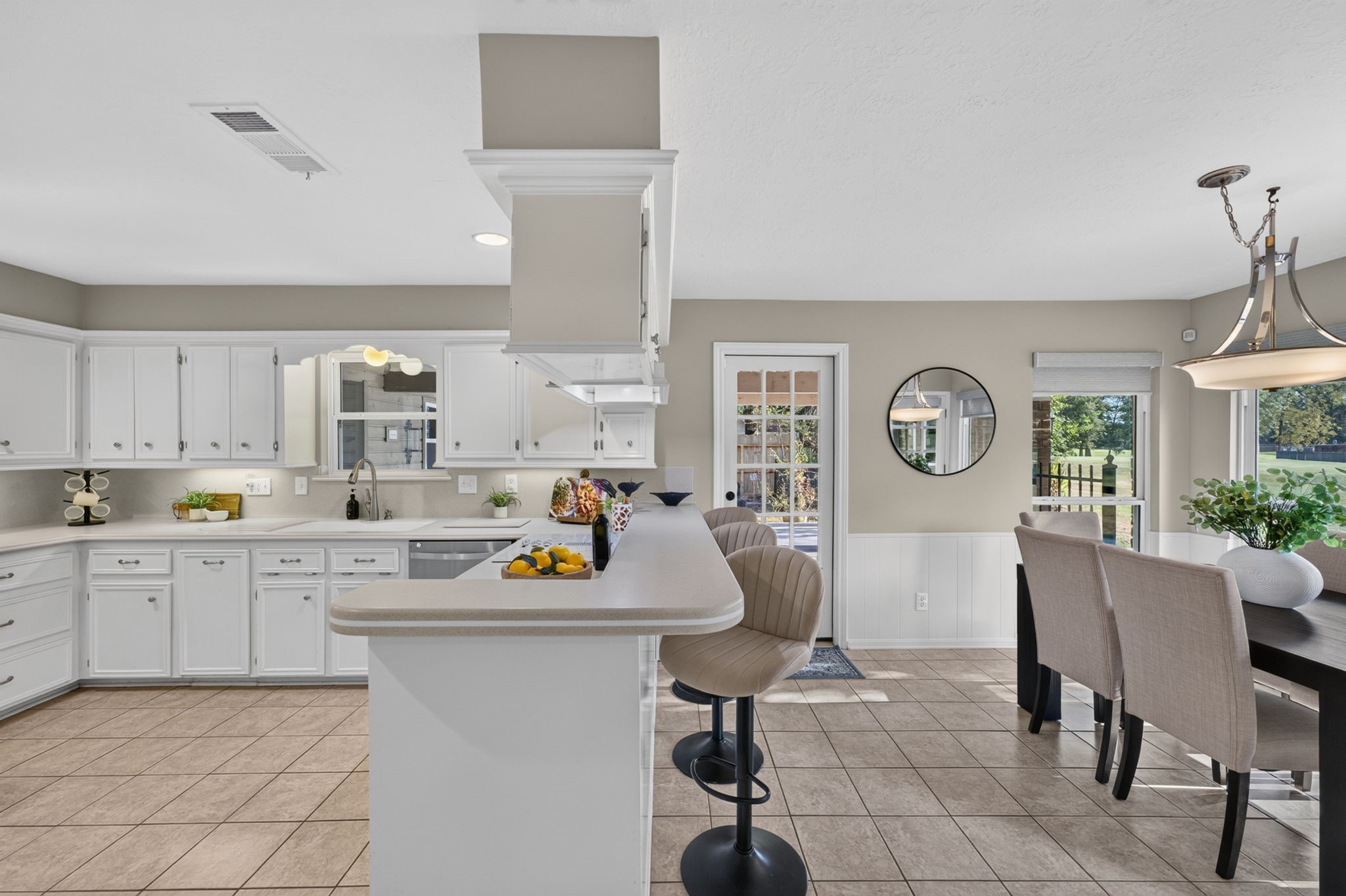 589 Brandon Road Conroe, TX 77302 - Photo 12 of 49 Gallery Image 12