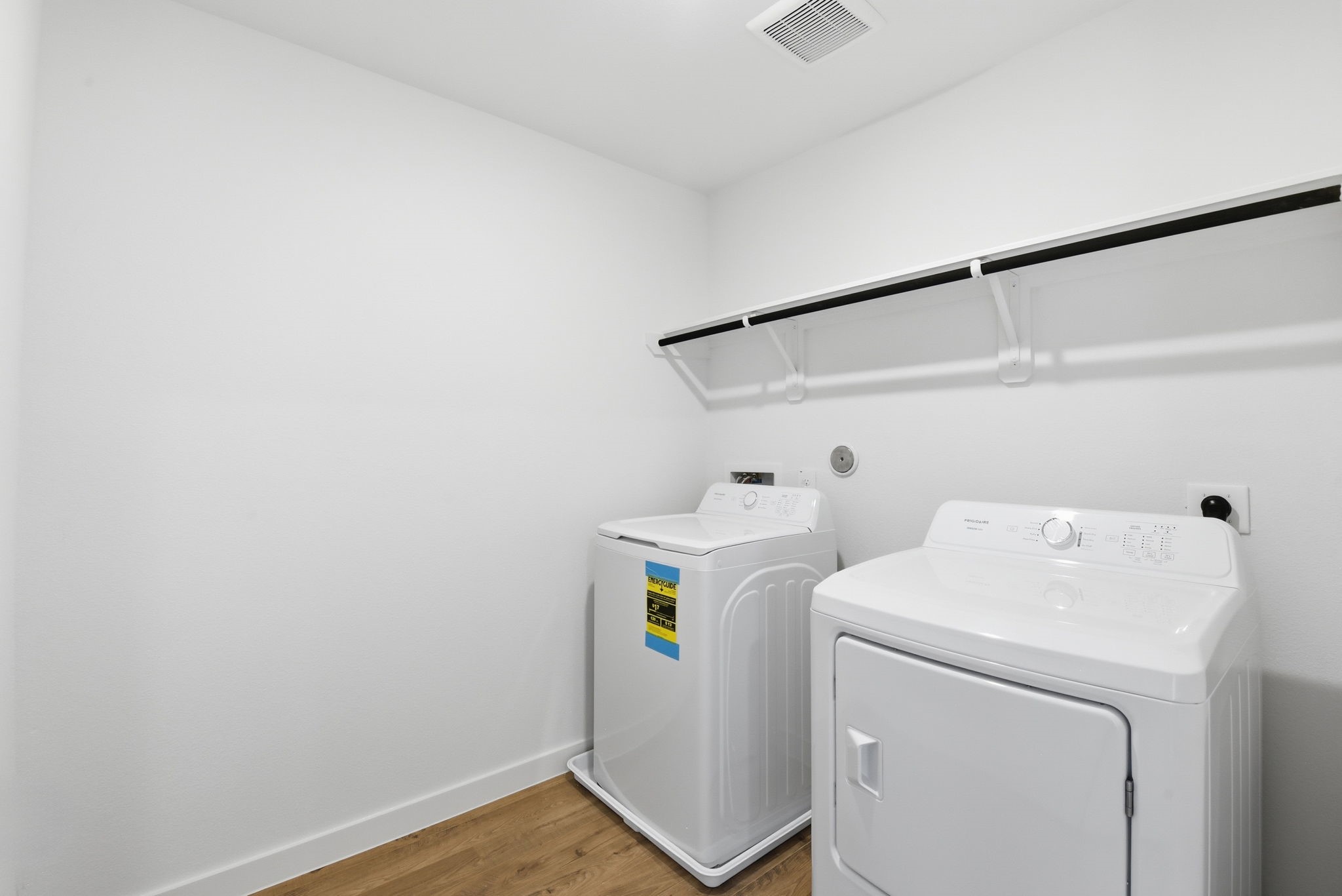 3534 Blue Mockingbird Street Katy, TX 77494 - Photo 24 of 39 Utility room in the second floor.