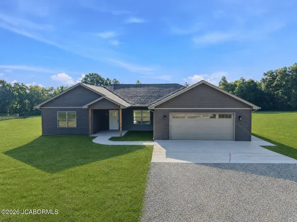 $395,000 | 438 Old US Highway 54, Auxvasse, MO 65231