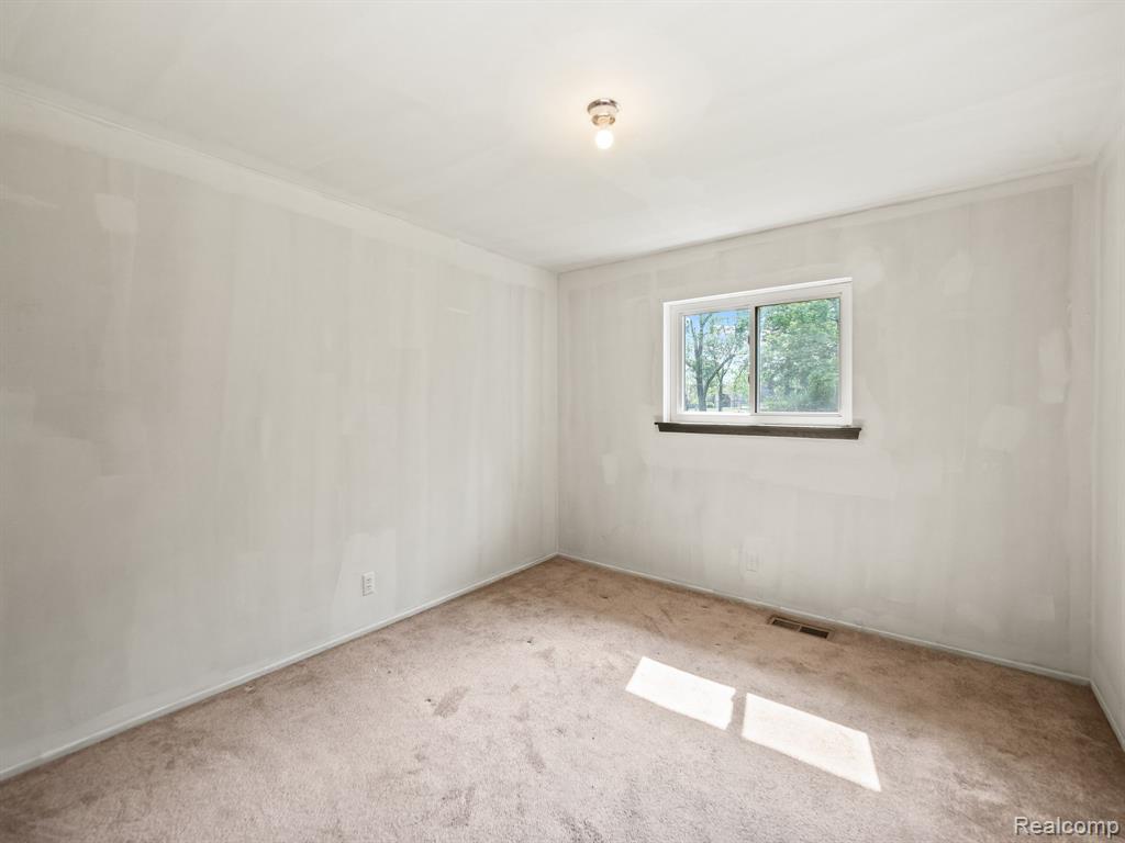 43667 Dequindre Road Troy, MI 48085 - Photo 13 of 21